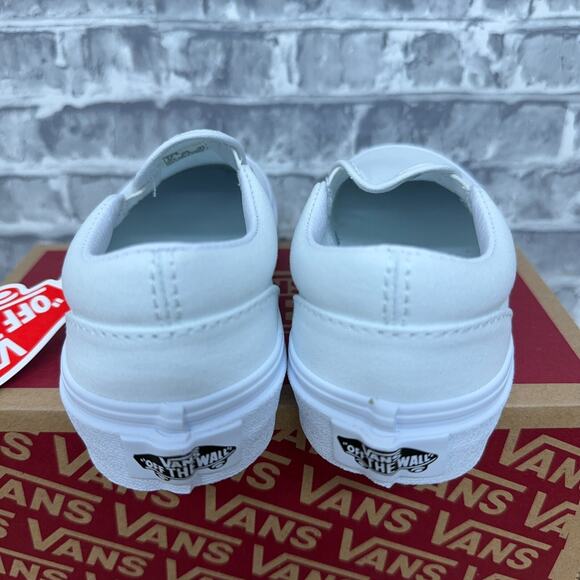 Vans Classic Slip On True White Canvas Shoes VN000ZBUENS Kids Size 11 New - Picture 4 of 6